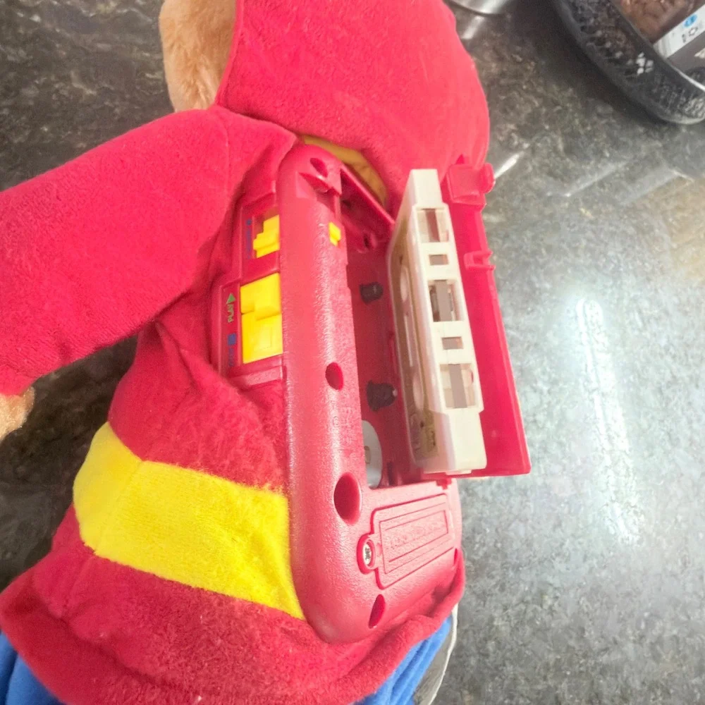 1998 YES! Entertainment Teddy Ruxpin Animated Plush Bear +The Airship Tape WORKS